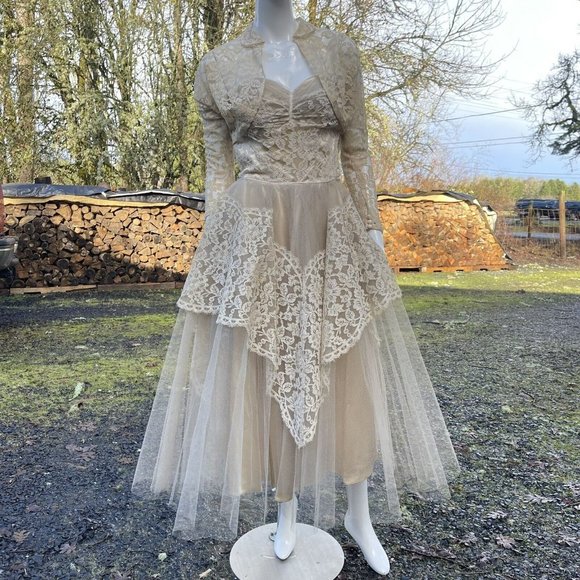 Vintage 1950’s Champagne Tulle Wedding Dress Shelf Bust Lace Bolero XXS - Picture 7 of 7